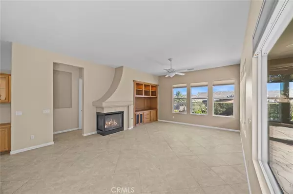 Corona, CA 92883,23892 Towish