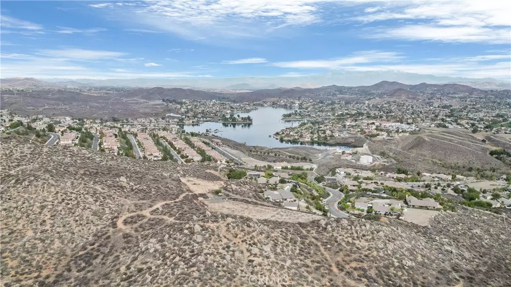Lake Elsinore, CA 92532,9 Via Del Lago