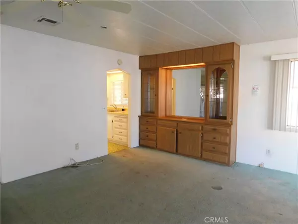 Yucaipa, CA 92399,10675 BRYANT ST #112