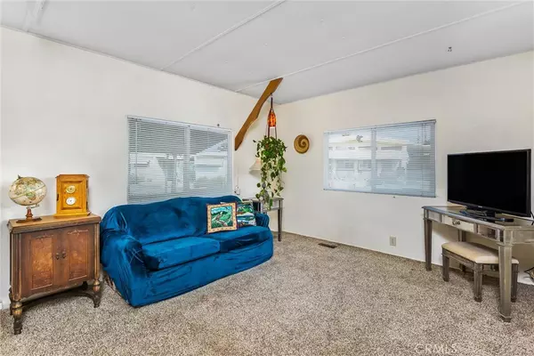 Yucaipa, CA 92399,34480 County Line Rd #52