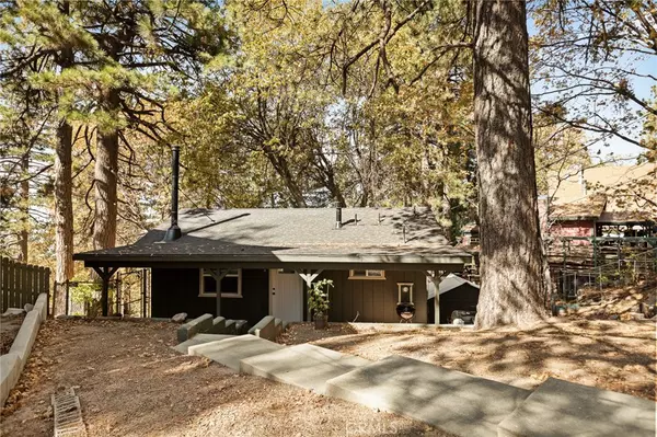 Running Springs, CA 92382,30556 Live Oak