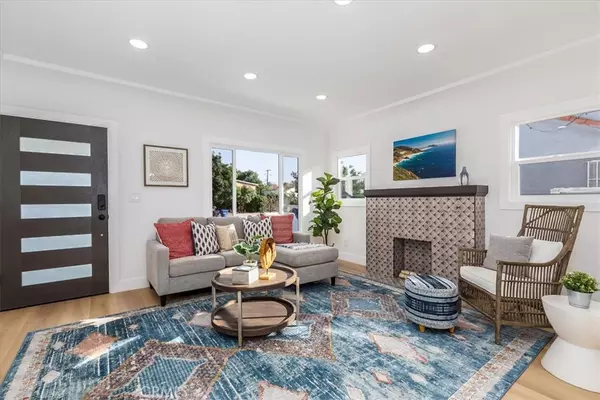 Los Angeles, CA 90016,2143 S Redondo BLVD