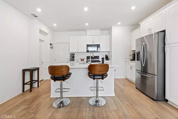 Rialto, CA 92376,975 W Clover