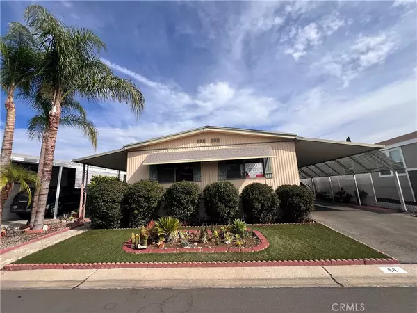 Riverside, CA 92505,4000 Pierce #44