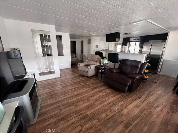 Riverside, CA 92505,4000 Pierce #44