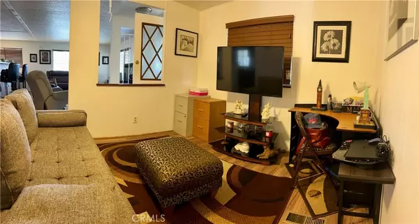 Riverside, CA 92505,4000 Pierce #44