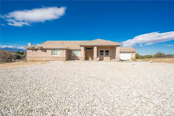 Oak Hills, CA 92344,5378 Bellflower ST