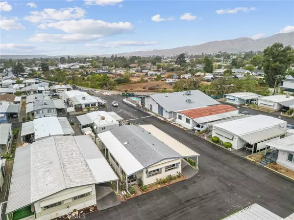 Yucaipa, CA 92399,12582 2nd #32