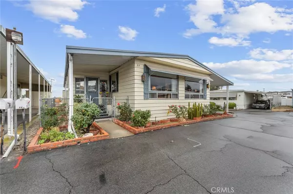 Yucaipa, CA 92399,12582 2nd #32