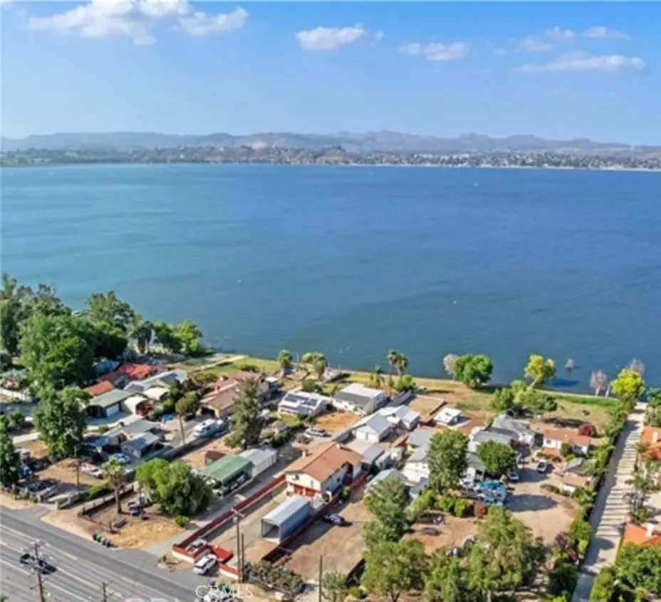 Lake Elsinore, CA 92530,17162 Grand