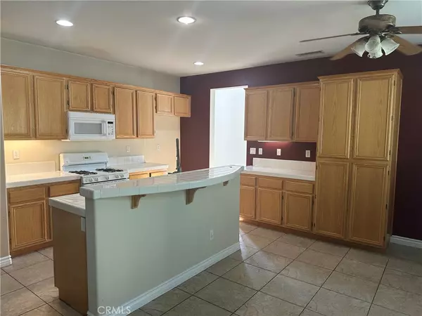 Yucaipa, CA 92399,11562 Townsend