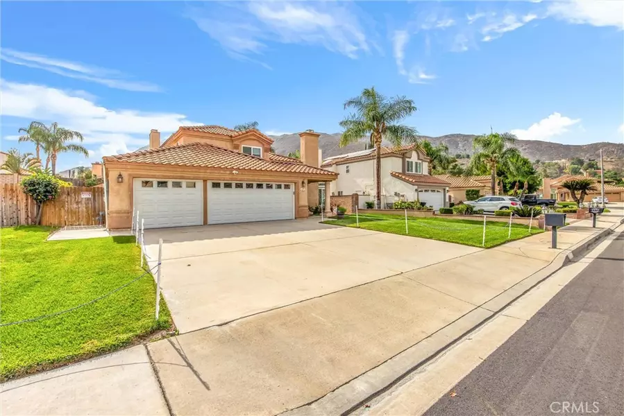 2574 Carbon Court, Colton, CA 92324