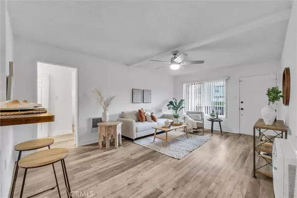 Santa Ana, CA 92707,1030 W Macarthur BLVD #5