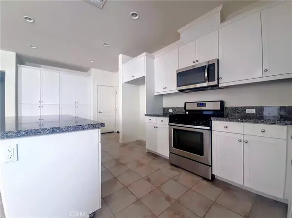 Brea, CA 92823,3312 Merida