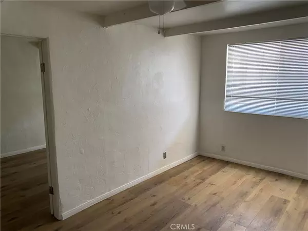 Devore, CA 92407,19216 Kendell