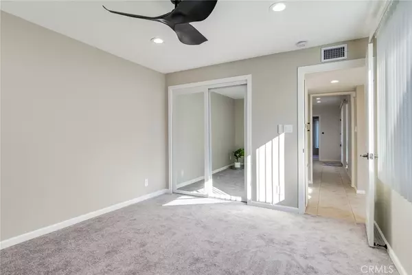 Costa Mesa, CA 92626,2408 Saratoga WAY