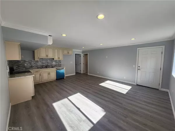 Woodland Hills, CA 91364,21217 De La Guerra ##A