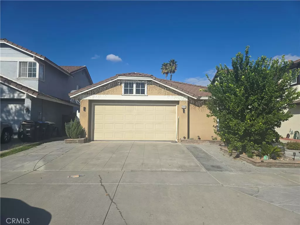 Perris, CA 92571,560 Coudures WAY