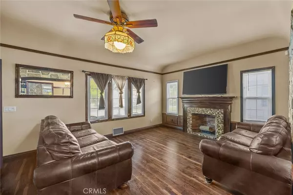 Ontario, CA 91764,122 E Rosewood CT