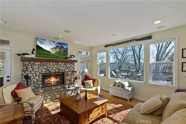 Lake Arrowhead, CA 92352,27685 St Bernard