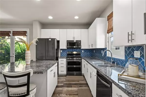 Anaheim, CA 92805,817 S Anaheim BLVD #106