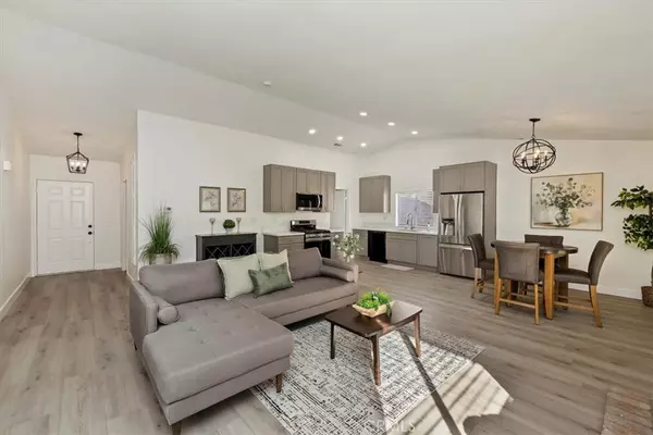 Redlands, CA 92374,934 Gail