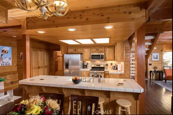 Big Bear Lake, CA 92315,40264 Bonita