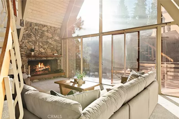 Lake Arrowhead, CA 92352,180 Grass Valley #37