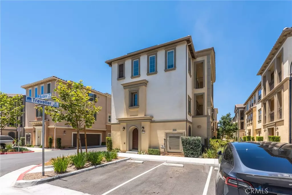 Chino, CA 91708,8276 Traveller