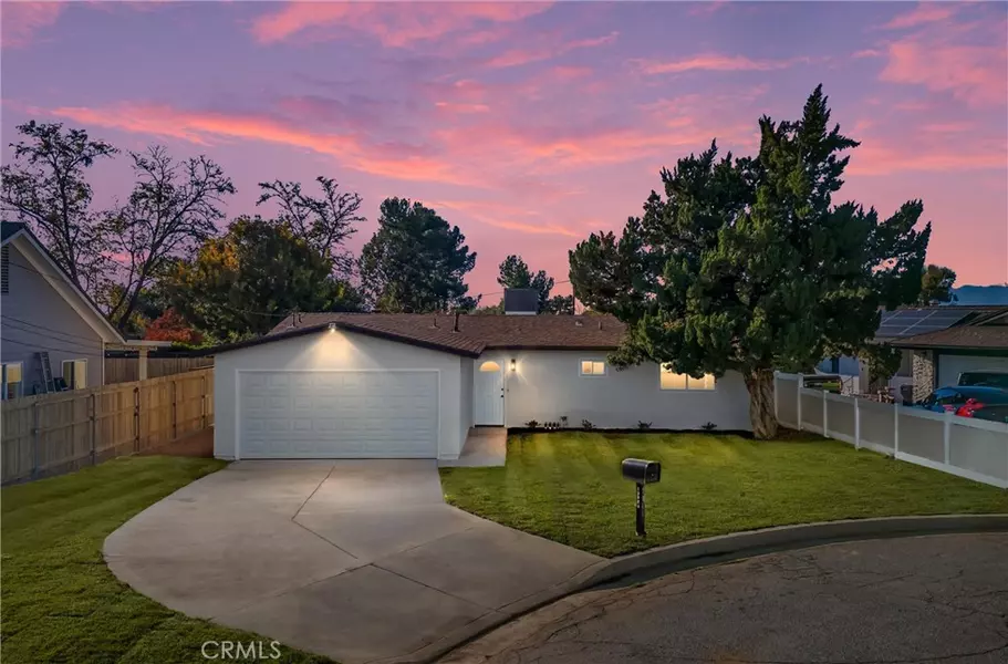 13376 Robin CT, Yucaipa, CA 92399