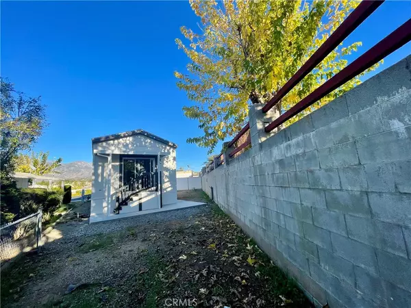 Yucaipa, CA 92399,12995 6th #45