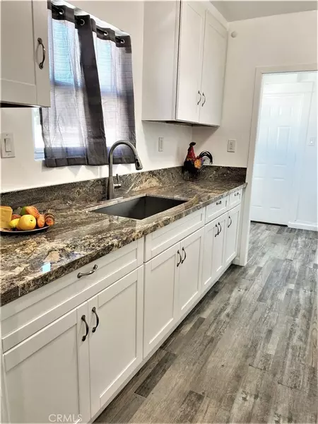 202 E Hardy ST, Inglewood, CA 90301