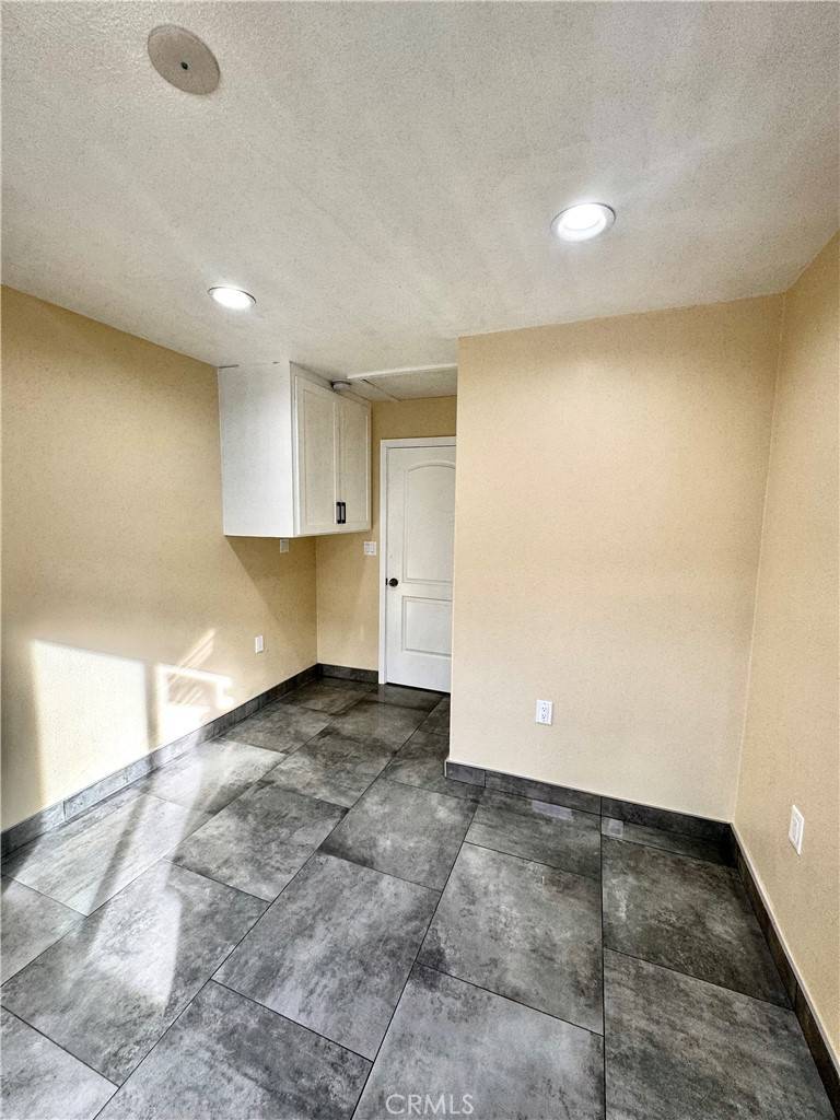 Inglewood, CA 90303,3538 1/4 W 108TH ST #3538 1/4