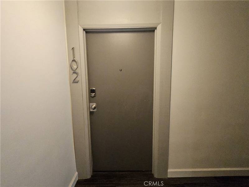 960 Larrabee ST #102, West Hollywood, CA 90069