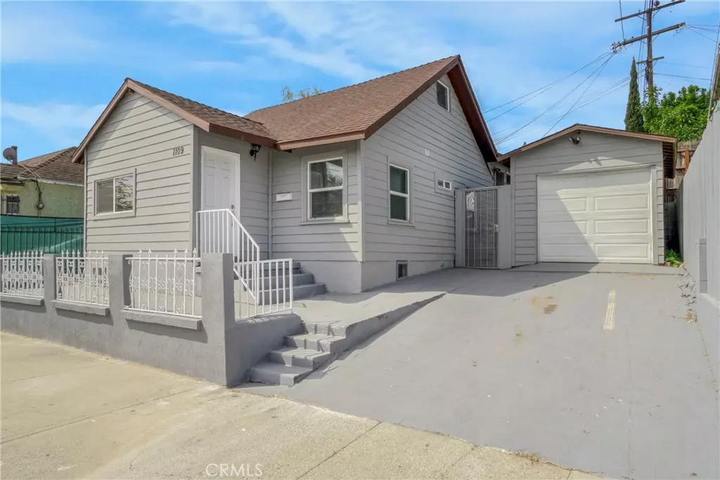 Inglewood, CA 90302,1109 N Chester AVE