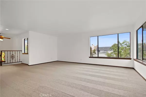 Hermosa Beach, CA 90254,1240 17th ST
