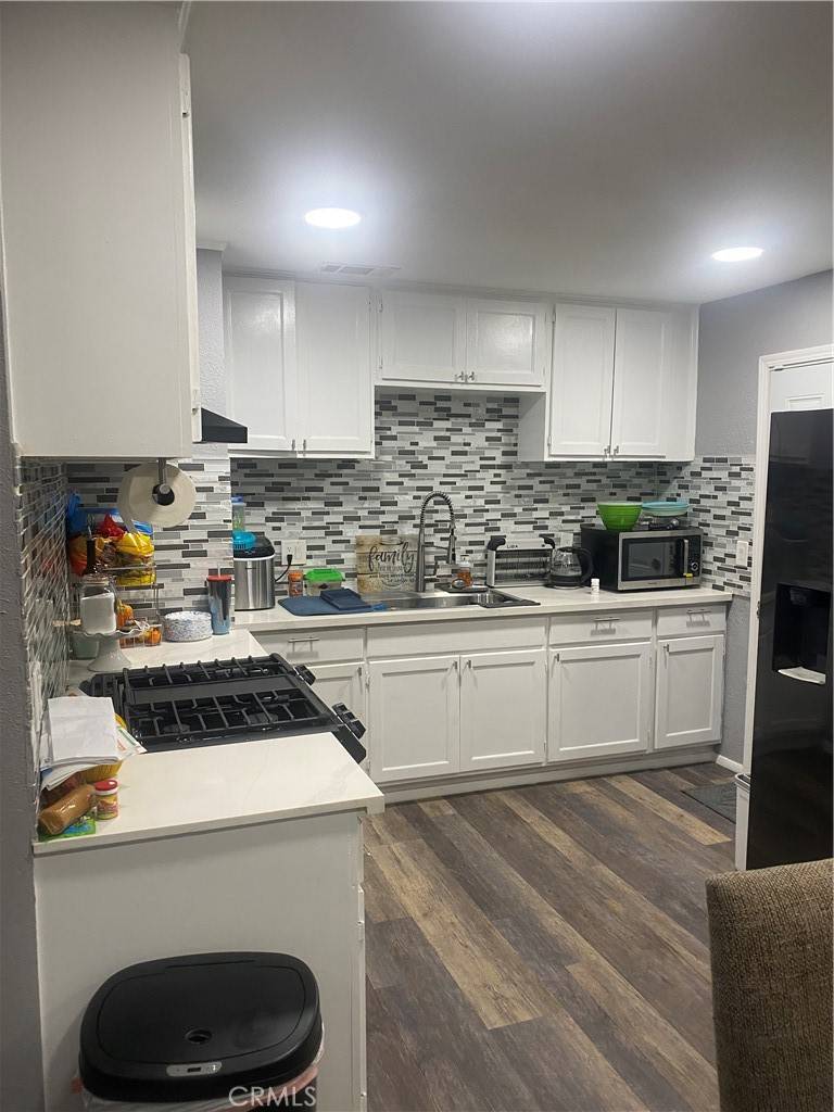 Barstow, CA 92311,631 Chateau WAY