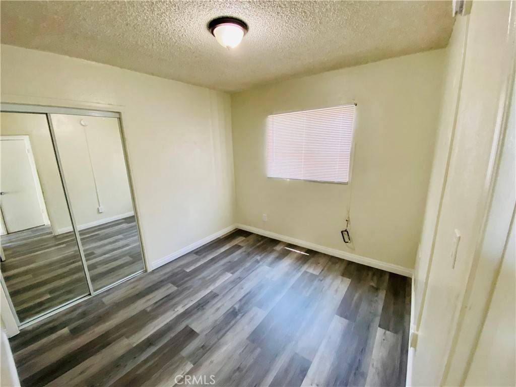 Los Angeles, CA 90061,151 W Imperial