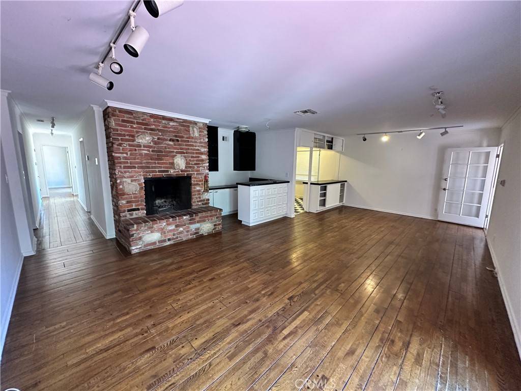 Sherman Oaks, CA 91403,14655 Morrison ST