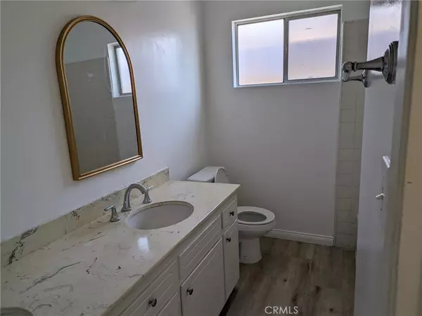 Manhattan Beach, CA 90266,325 10th Place