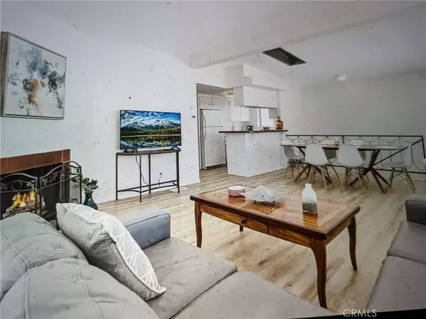 Manhattan Beach, CA 90266,325 10th Place