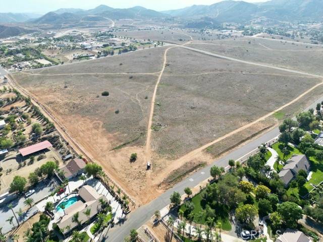17409 El Mineral RD, Perris, CA 92570