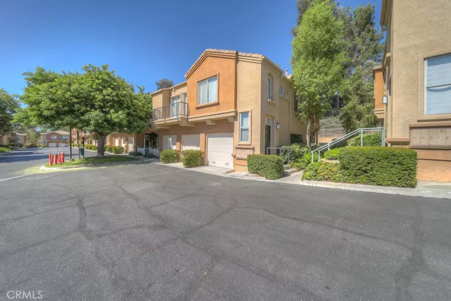 26963 Hillborough Pkwy #71, Valencia, CA 91354