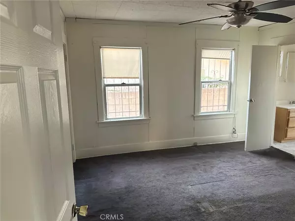 Los Angeles, CA 90001,1144 E 68th