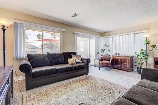 Redondo Beach, CA 90278,1623 Carver ST