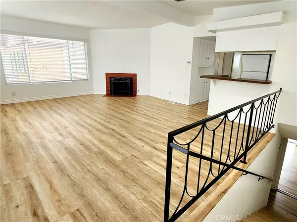 Manhattan Beach, CA 90266,326 10th Place