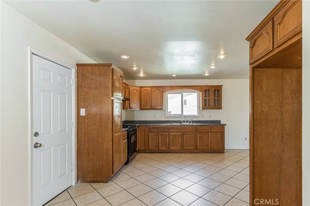 1221 Terrace RD, Rialto, CA 92376