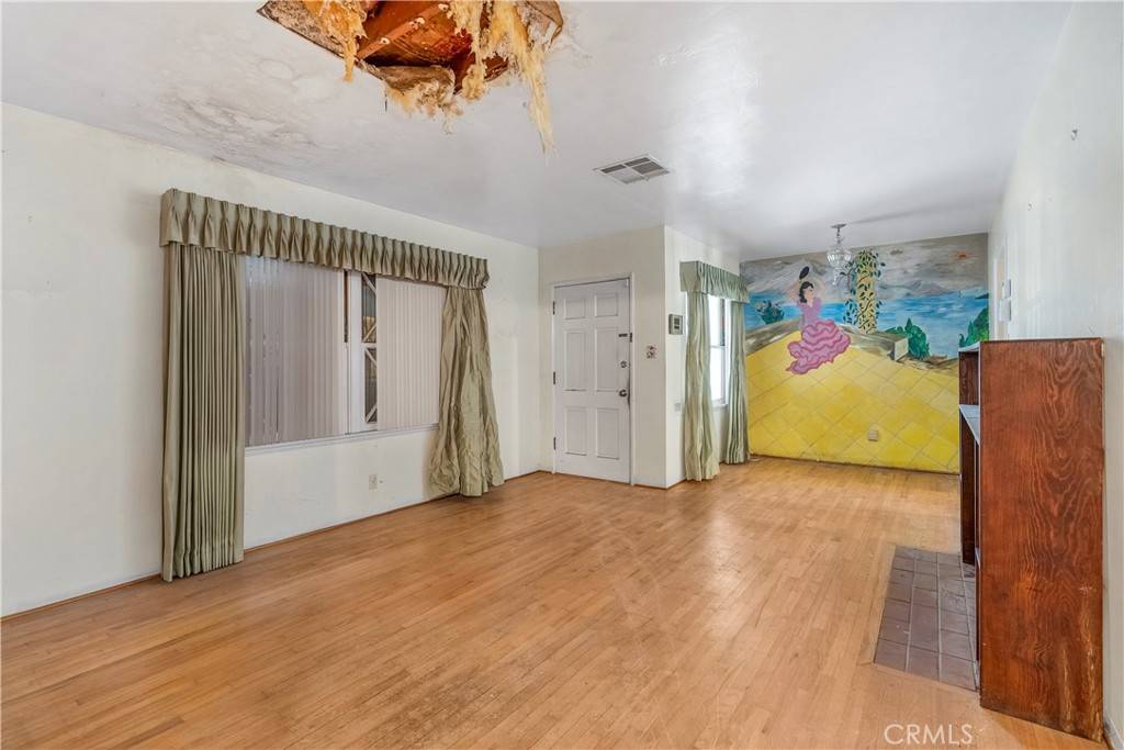 Riverside, CA 92507,2487 Pleasant ST