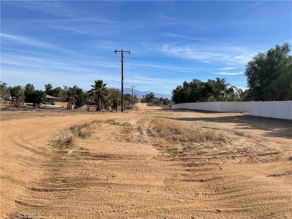 0 Floral AVE, Perris, CA 92570