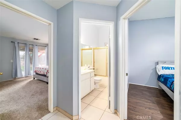 Hesperia, CA 92345,15461 Via Bahia ST